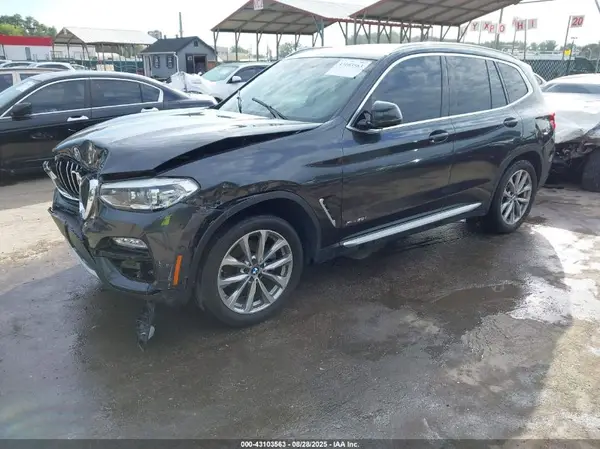 5UXTR9C56JLC77431 2018 BMW X3 - Image 2