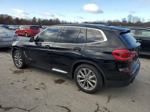 5UXTR9C56JLC80541 2018 BMW X3 - Image 2
