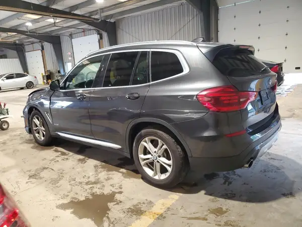 5UXTR9C56JLC81463 2018 BMW X3 - Image 2