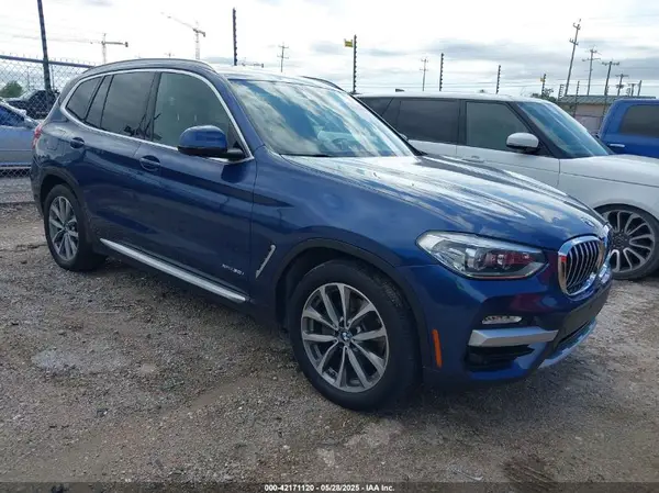 5UXTR9C56JLC81642 2018 BMW X3 - Image 1