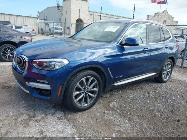 5UXTR9C56JLC81642 2018 BMW X3 - Image 2