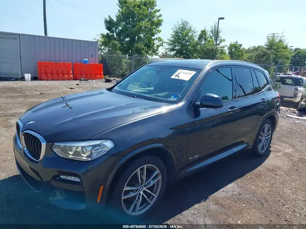 5UXTR9C56JLC82435 2018 BMW X3 - Image 2