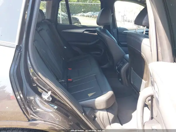 5UXTR9C56JLC82435 2018 BMW X3 - Image 8