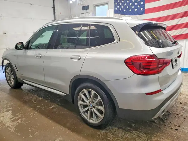 5UXTR9C56JLC82614 2018 BMW X3 - Image 2