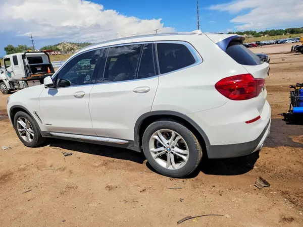 5UXTR9C56JLD57148 2018 BMW X3 - Image 2