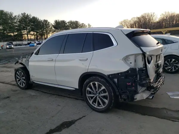 5UXTR9C56JLD58882 2018 BMW X3 - Image 2