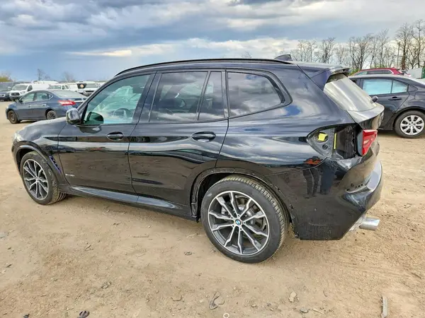 5UXTR9C56JLD61040 2018 BMW X3 - Image 2