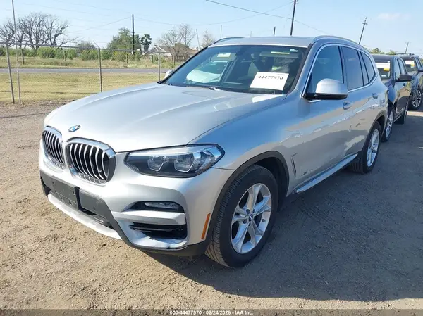 5UXTR9C56JLD61121 2018 BMW X3 - Image 2