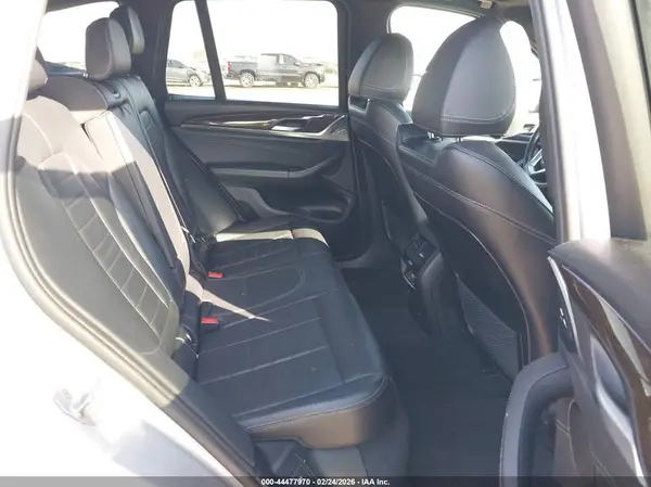 5UXTR9C56JLD61121 2018 BMW X3 - Image 8