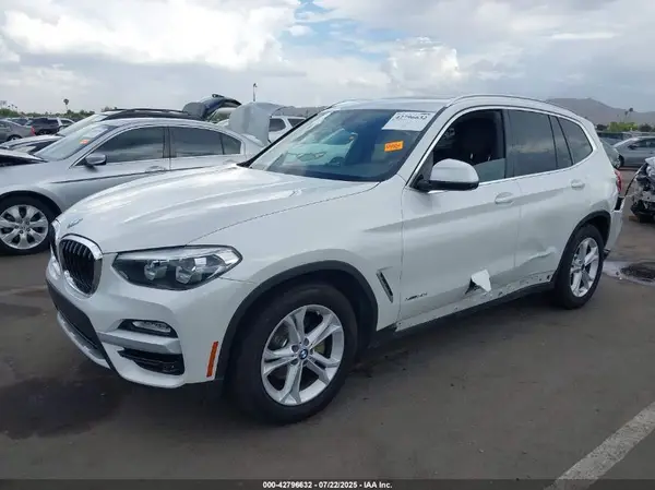 5UXTR9C56JLD62477 2018 BMW X3 - Image 2