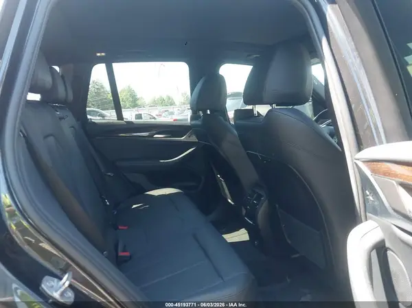 5UXTR9C56JLD64925 2018 BMW X3 - Image 8