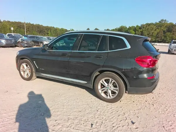 5UXTR9C56JLD65282 2018 BMW X3 - Image 2