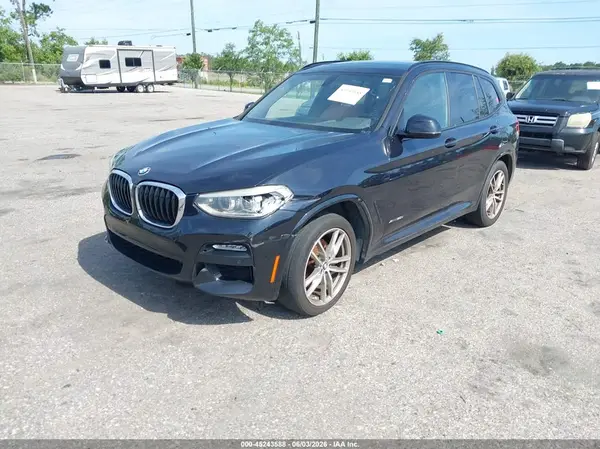 5UXTR9C56JLD65704 2018 BMW X3 - Image 2