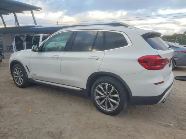 5UXTR9C56JLD66612 2018 BMW X3 - Image 2