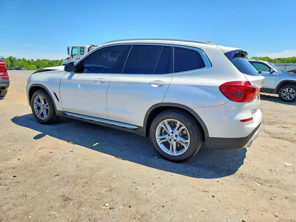 5UXTR9C56JLD67968 2018 BMW X3 - Image 2