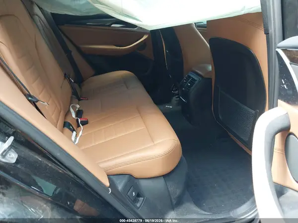 5UXTR9C56JLD68750 2018 BMW X3 - Image 8