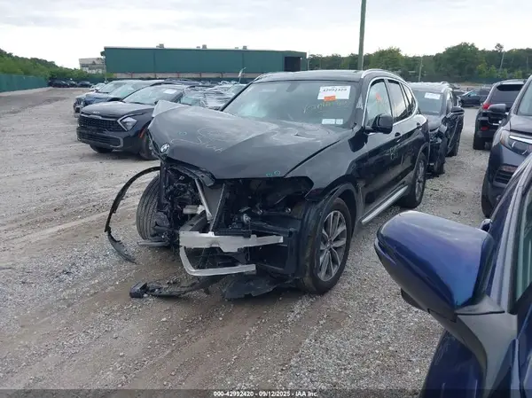 5UXTR9C56JLD68943 2018 BMW X3 - Image 2