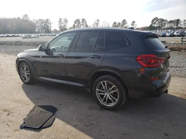 5UXTR9C56JLD69977 2018 BMW X3 - Image 2