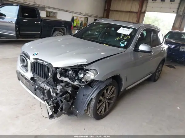 5UXTR9C56JLD73494 2018 BMW X3 - Image 2