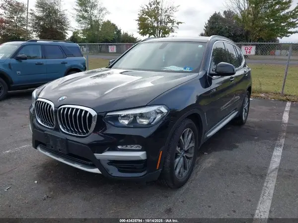 5UXTR9C56JLD74855 2018 BMW X3 - Image 2