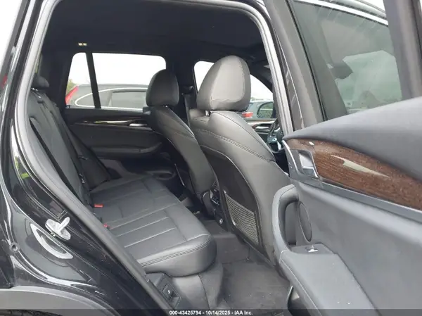 5UXTR9C56JLD74855 2018 BMW X3 - Image 8