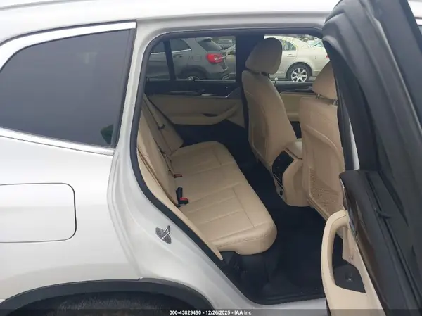 5UXTR9C56KLE11355 2019 BMW X3 - Image 8