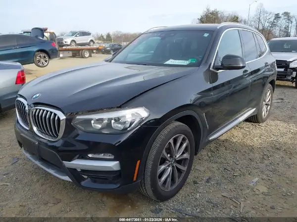 5UXTR9C56KLE11422 2019 BMW X3 - Image 2