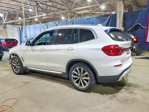 5UXTR9C56KLE18337 2019 BMW X3 - Image 2
