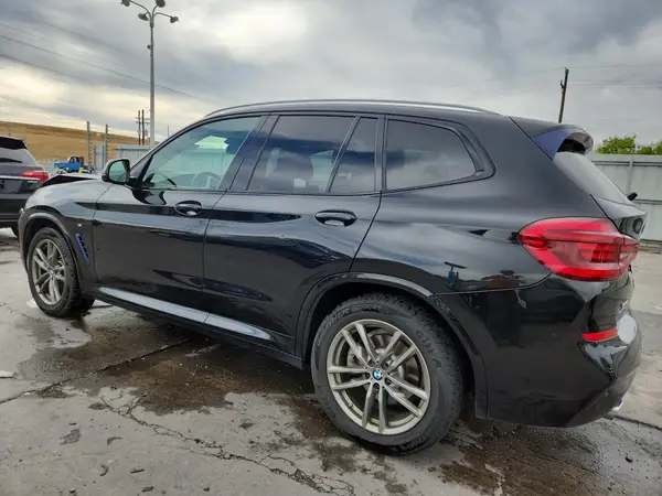 5UXTR9C56KLE20279 2019 BMW X3 - Image 2