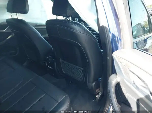 5UXTR9C56KLE20881 2019 BMW X3 - Image 8