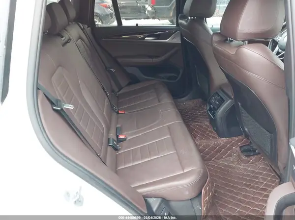 5UXTR9C56KLP81086 2019 BMW X3 - Image 8
