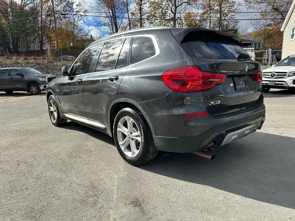 5UXTR9C56KLP88829 2019 BMW X3 - Image 2