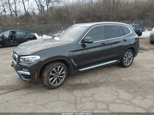 5UXTR9C56KLP92055 2019 BMW X3 - Image 2