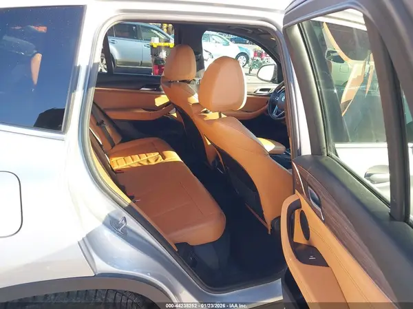 5UXTR9C56KLP92959 2019 BMW X3 - Image 8