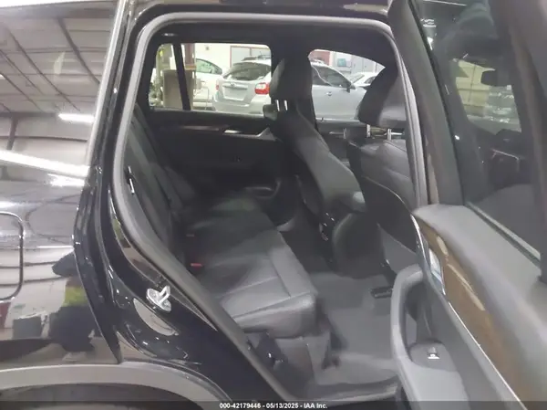 5UXTR9C56KLP97112 2019 BMW X3 - Image 8