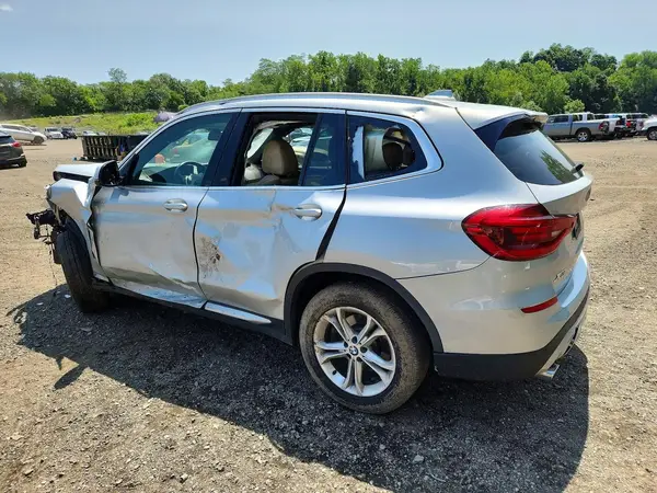 5UXTR9C56KLR03686 2019 BMW X3 - Image 2