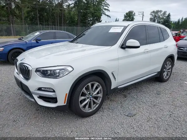 5UXTR9C56KLR08208 2019 BMW X3 - Image 2