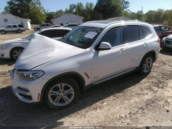 5UXTR9C57JLC76191 2018 BMW X3 - Image 2