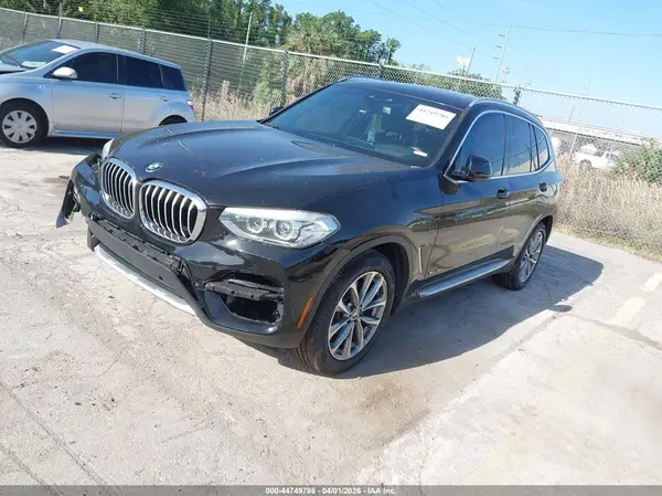5UXTR9C57JLC76269 2018 BMW X3 - Image 2