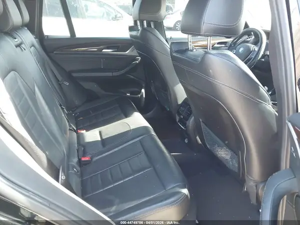 5UXTR9C57JLC76269 2018 BMW X3 - Image 8