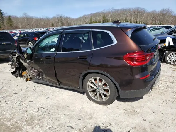 5UXTR9C57JLC76627 2018 BMW X3 - Image 2