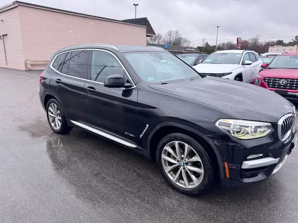 5UXTR9C57JLC77695 2018 BMW X3 - Image 1