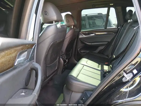 5UXTR9C57JLC79205 2018 BMW X3 - Image 8
