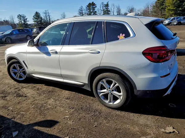 5UXTR9C57JLC83254 2018 BMW X3 - Image 2