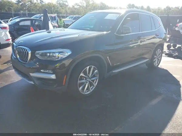 5UXTR9C57JLD57109 2018 BMW X3 - Image 2