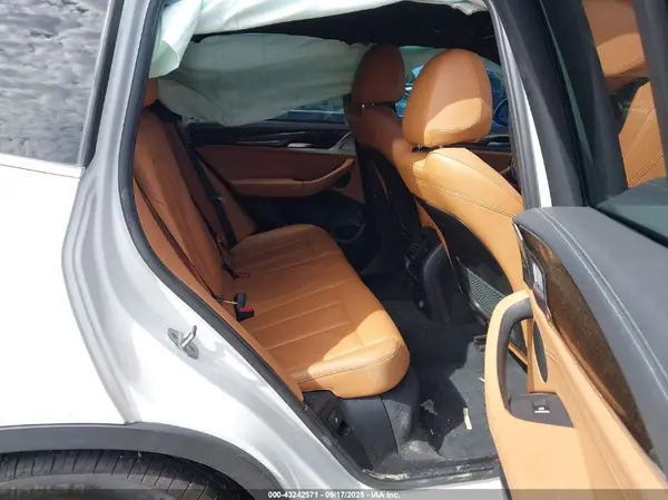 5UXTR9C57JLD59183 2018 BMW X3 - Image 8