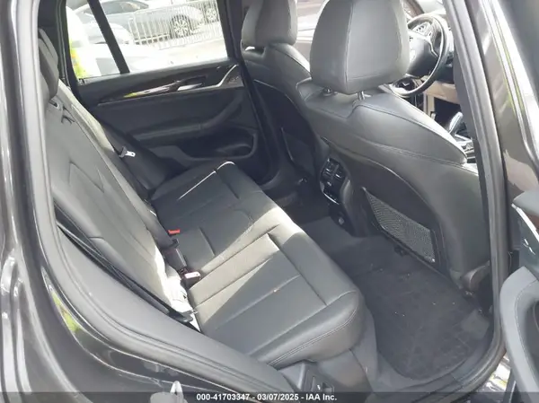 5UXTR9C57JLD65114 2018 BMW X3 - Image 8