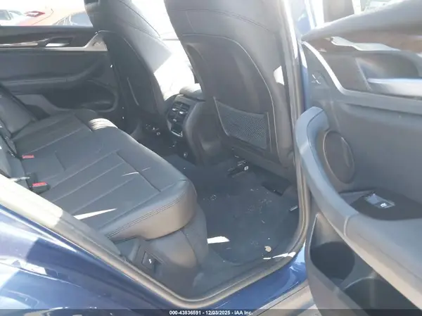 5UXTR9C57JLD67039 2018 BMW X3 - Image 8
