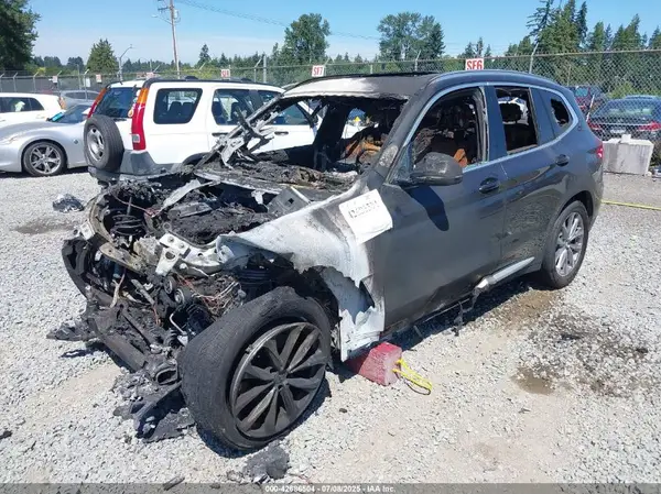 5UXTR9C57JLD71690 2018 BMW X3 - Image 2