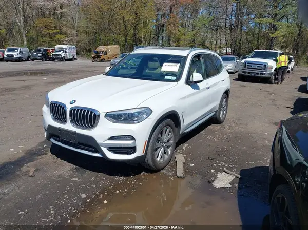 5UXTR9C57JLD74105 2018 BMW X3 - Image 2